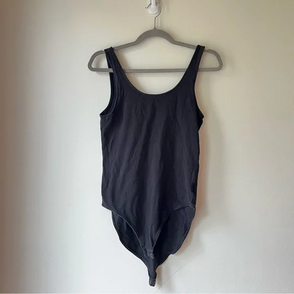 Gap Black Fitted Bodysuit Tank Style Scoop Neck Stretch Cotton Blend Size Small - Picture 1 of 8